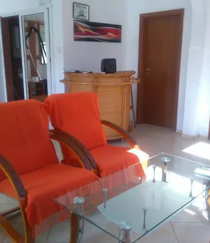 Bravo 1-vichevi Апартаменти *